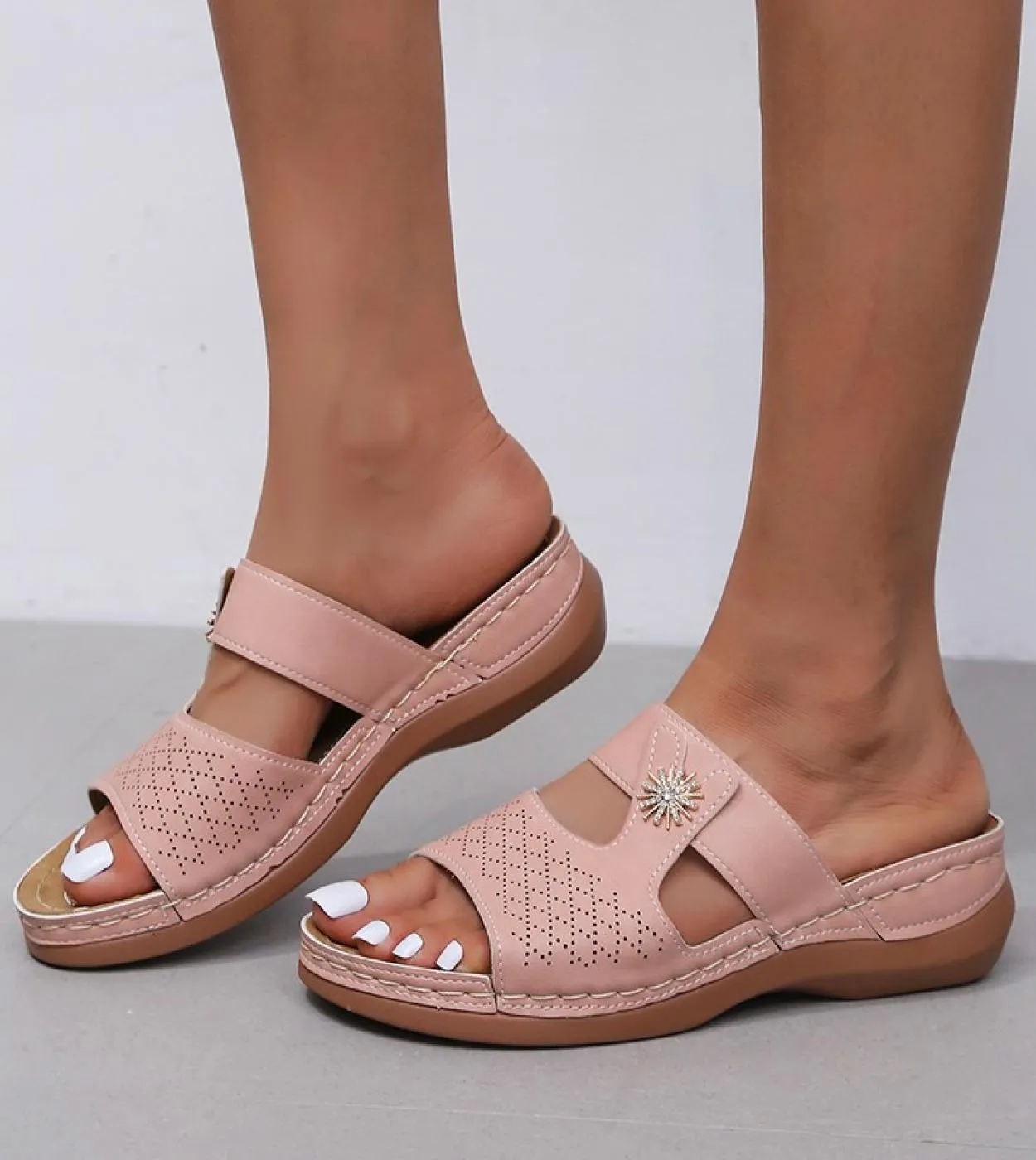 Sandali con zeppa da donna estivi Pantofole ortopediche premium con punta aperta Pantofole casual in pelle antiscivolo vintage c